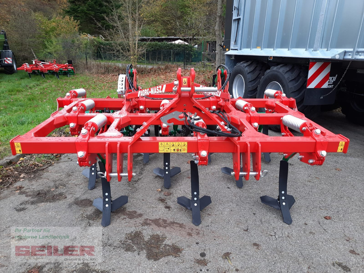 New Cultivator Agro-Masz Runner 30 + Federstempelwalze 600: picture 10