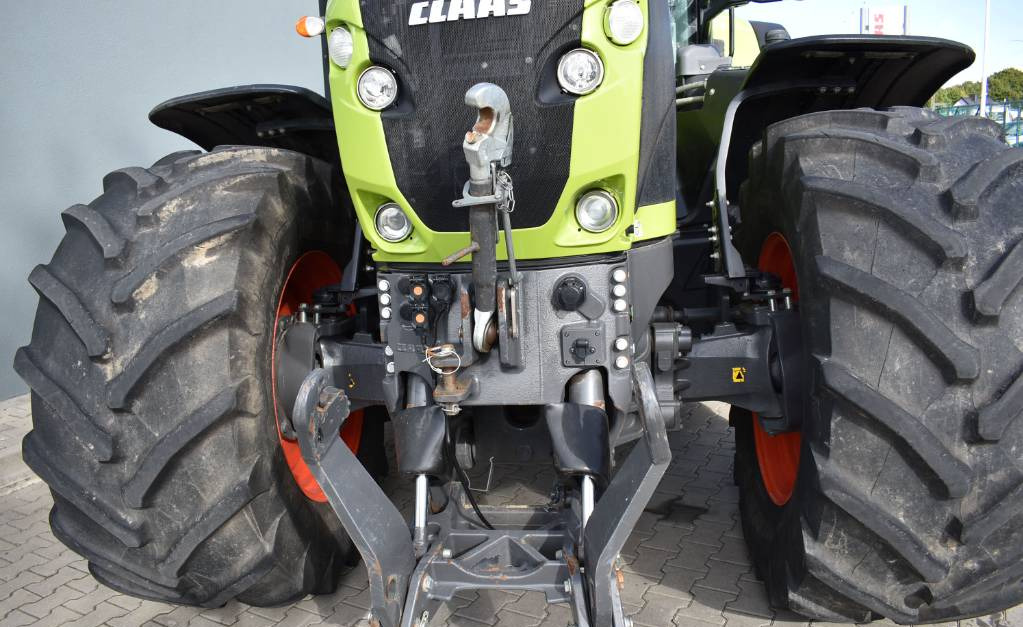 Farm tractor CLAAS Axion 950 Cmatic: picture 4