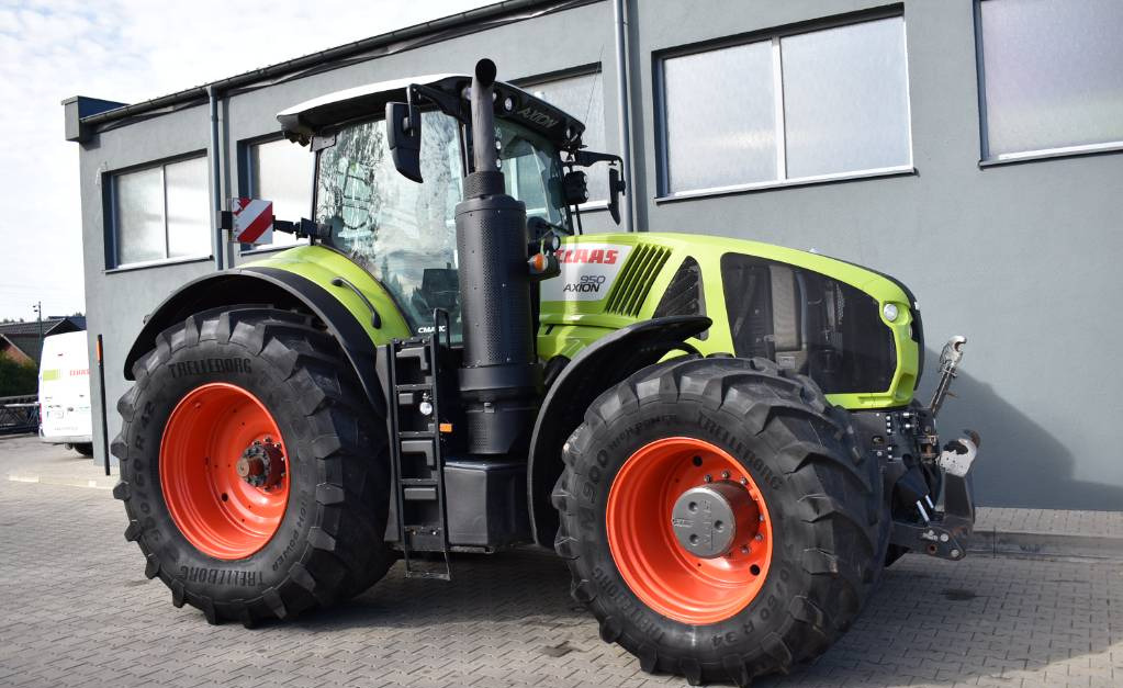 Farm tractor CLAAS Axion 950 Cmatic: picture 24