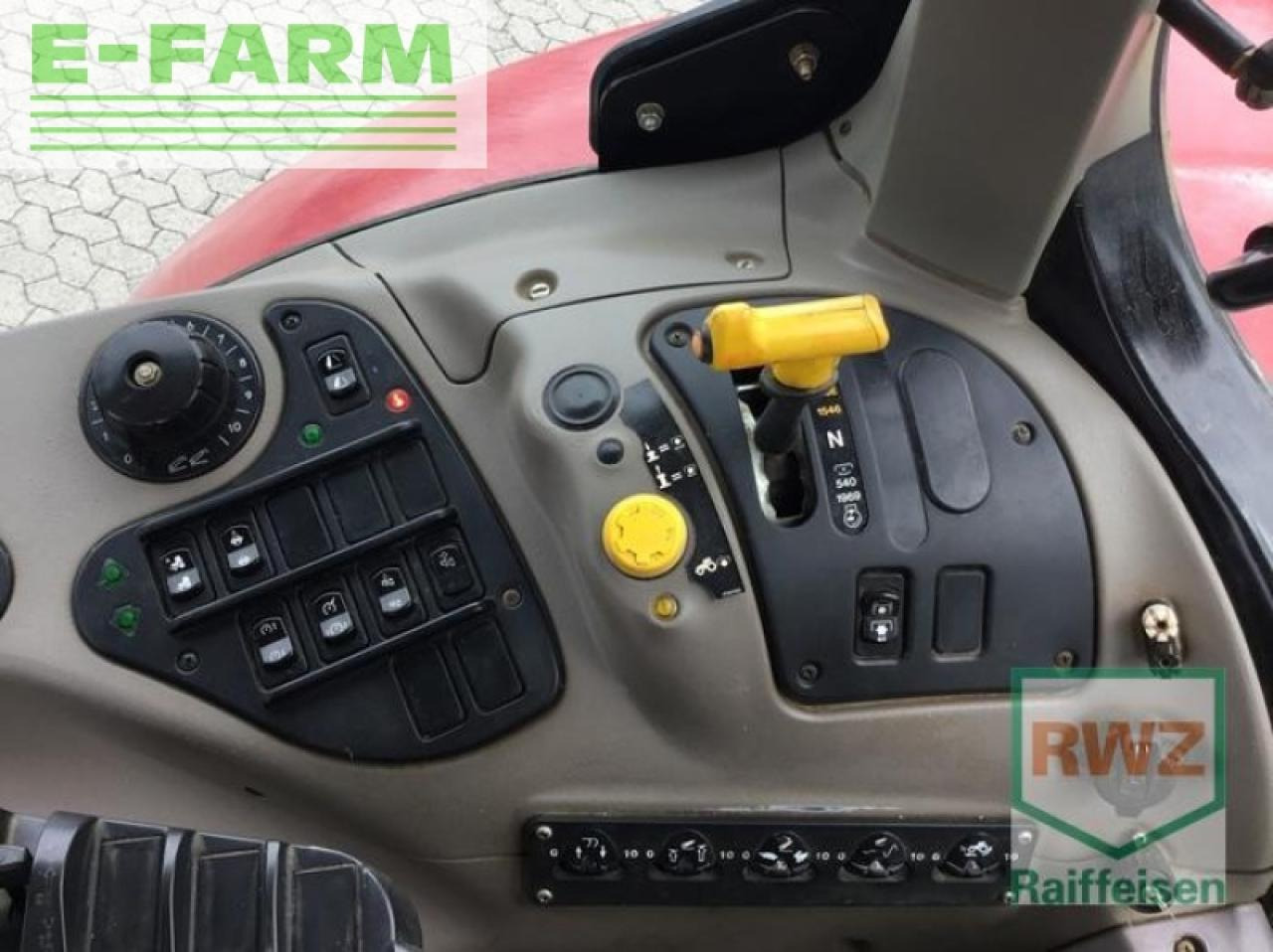Farm tractor Case-IH puma 125: picture 14