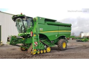 Combine harvester John Deere S670
