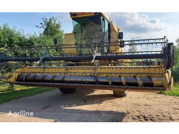 Combine harvester New Holland 8080