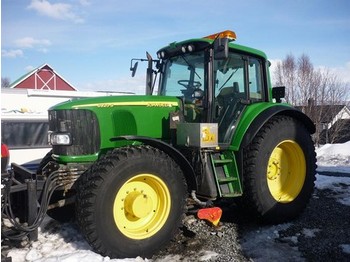 John Deere 6920 S - Farm tractor