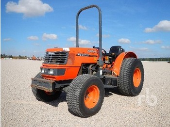 Kubota ME8200 - Farm tractor