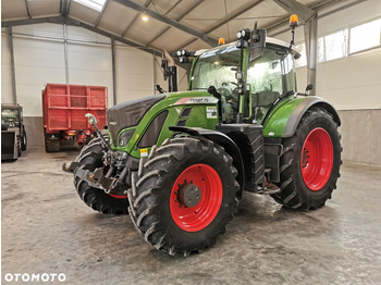 Farm tractor FENDT 718 Vario