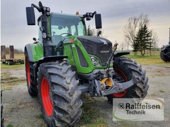 Farm tractor Fendt 724 Vario S4 ProfiPlus: picture 1