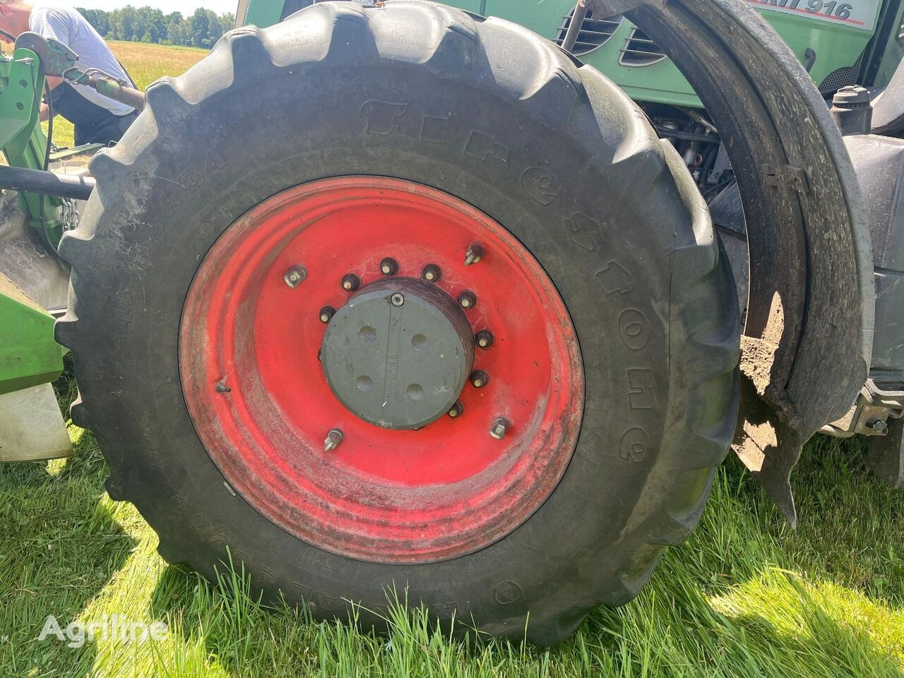 Farm tractor Fendt 916: picture 12