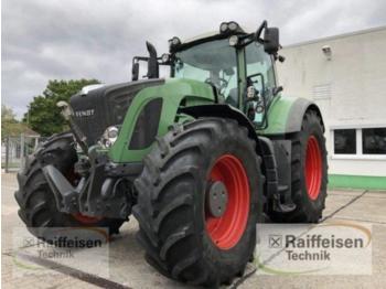 Farm tractor Fendt 933: picture 1