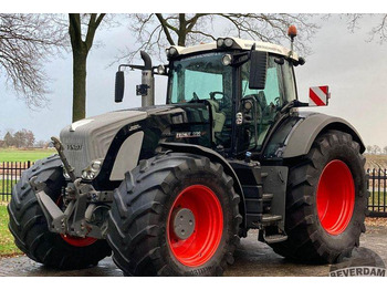Farm tractor FENDT 939 Vario