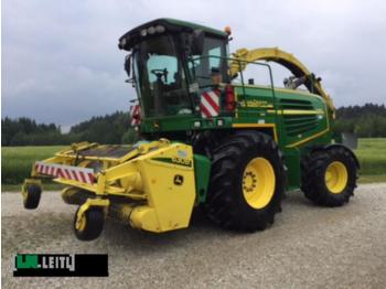 Forage harvester John Deere 7700