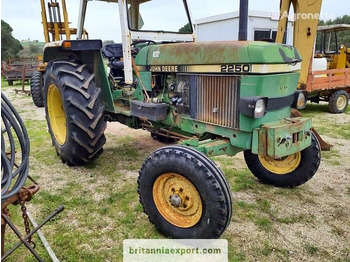 Farm tractor JOHN DEERE 2250