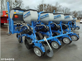 Precision sowing machine NEW HOLLAND