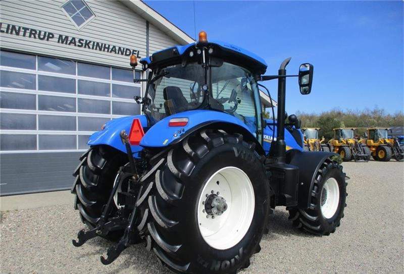 Farm tractor New Holland T7.230 AutoCommand: picture 13