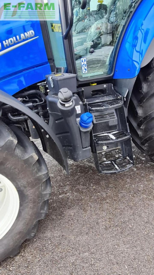 Farm tractor New Holland t5.100 electro command (stufe v): picture 11