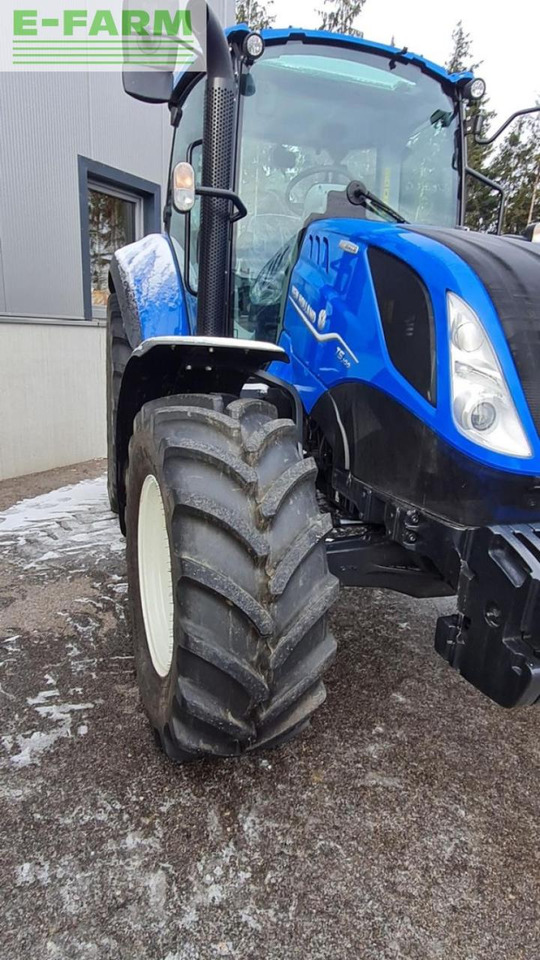 Farm tractor New Holland t5.100 electro command (stufe v): picture 13