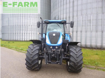 Farm tractor New Holland t7.260: picture 2