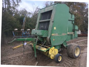 Round baler John Deere 590 rotocut