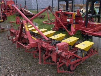Becker Centra Drill - Seed drill