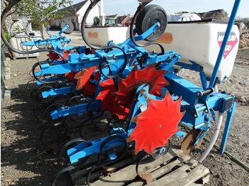 Soil tillage equipment MONOSEM