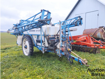 Lindströms Lomma BSP 3600 - Trailed sprayer