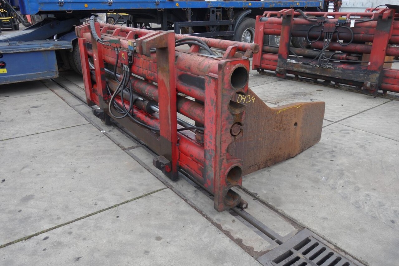 Clamp for Agricultural machinery BOLZONI AURAMO P-1000LSE Bale Clamp: picture 5