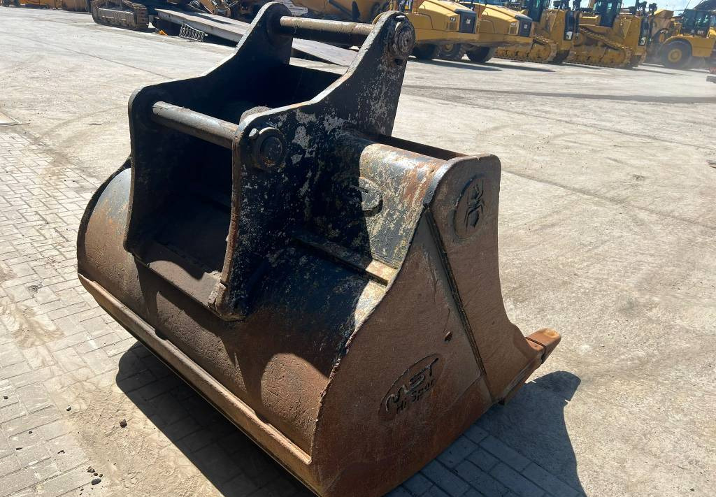 Bucket for Construction machinery OilQuick OQ70-55: picture 7