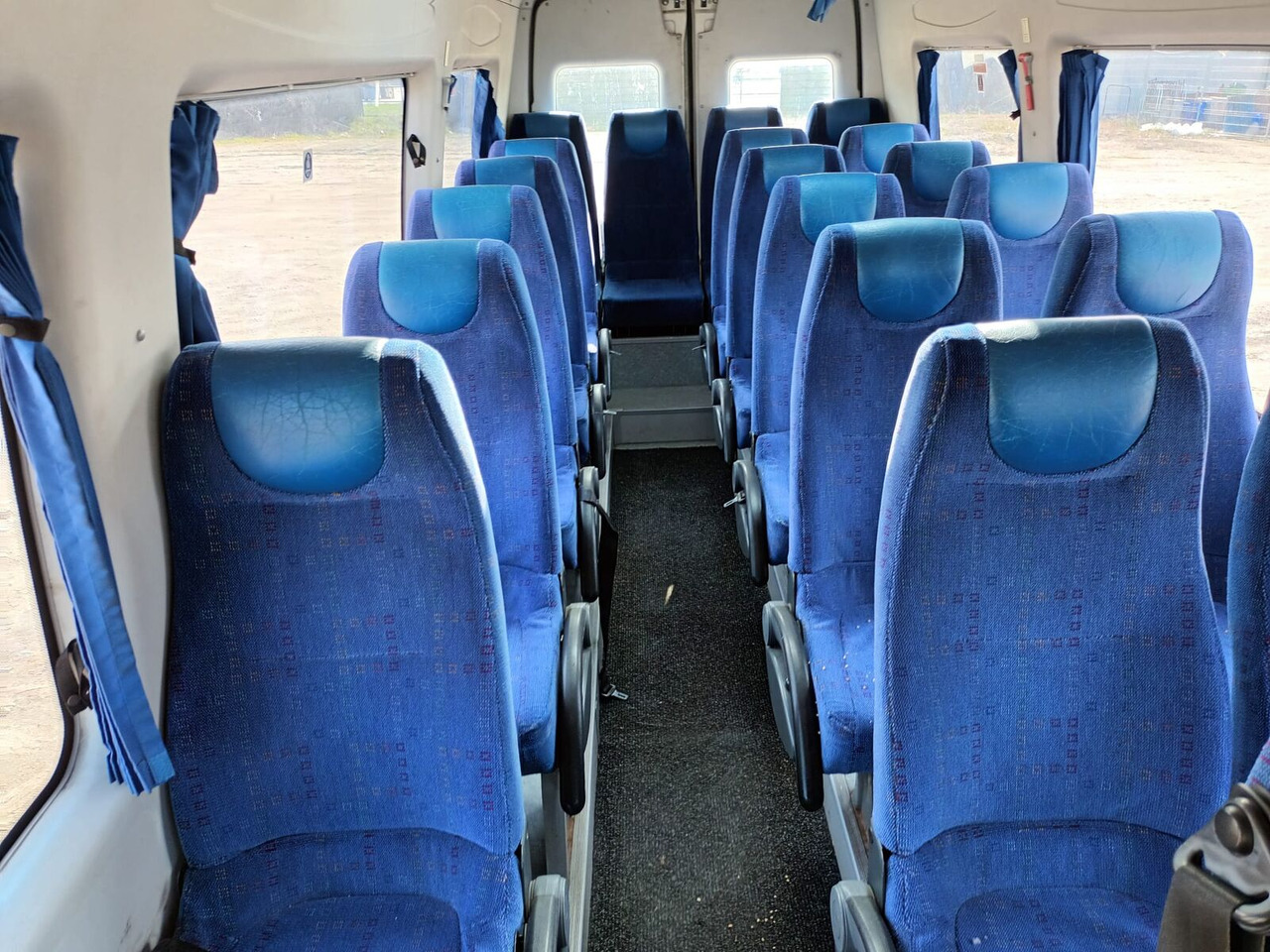 IVECO Daily 50 C 18 - 23 seats minibus leasing IVECO Daily 50 C 18 - 23 seats minibus: picture 19