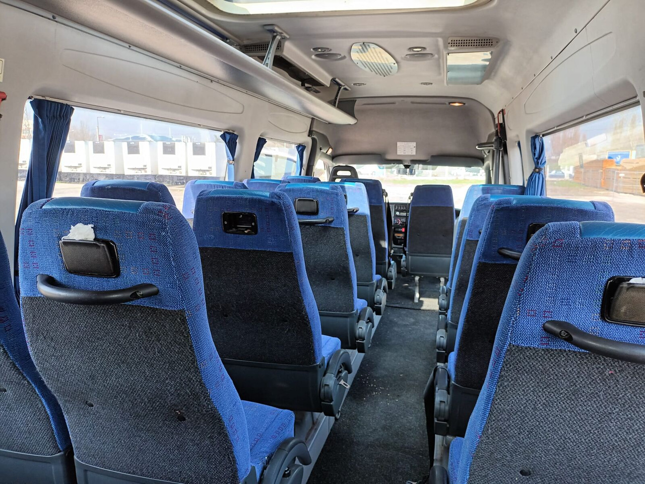IVECO Daily 50 C 18 - 23 seats minibus leasing IVECO Daily 50 C 18 - 23 seats minibus: picture 20
