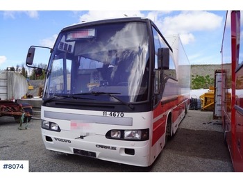 Coach Volvo B10M: picture 1