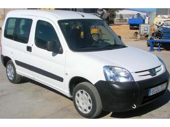 PEUGEOT PARTNER 1.9D COMBIESPACE 71cv Partner II Diesel - Closed box van