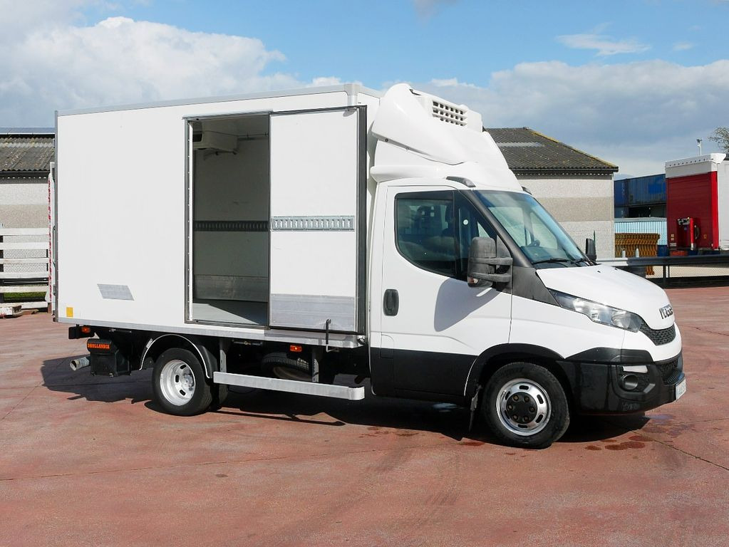 Refrigerated delivery van Iveco 35C13 DAILY KUHLKOFFER THERMOKING V500 MULTI T°: picture 3