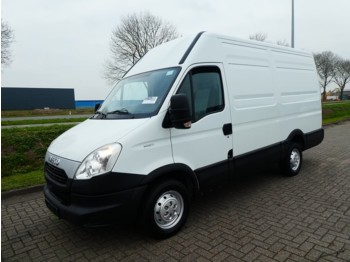 Closed box van Iveco Daily 35S11 V12, L2H2, 76 dkm.: picture 1