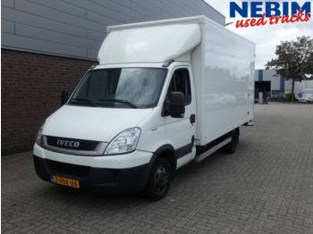 Closed box van Iveco Daily 35 C 15 4x2R: picture 1