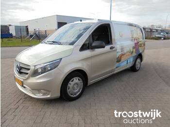 Refrigerated delivery van Mercedes-Benz Vito 114 CDI: picture 1