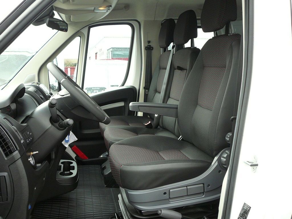 New Open body delivery van, Combi van Peugeot Boxer Pritsche 7 Sitzer Klimaaut. Luftfederung: picture 9