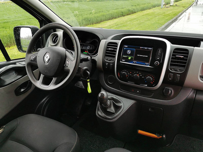 Small van Renault Trafic 1.6 DCI: picture 8
