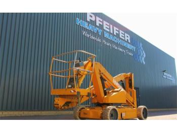 Articulated boom UpRight AB38