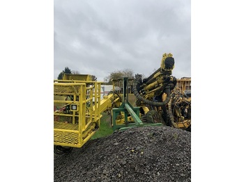 Mining machinery, Drilling rig Atlas Copco Boomer 322: picture 1
