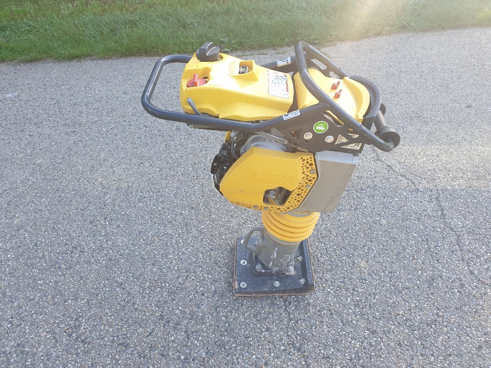 New Vibratory plate BOMAG BT 65: picture 2