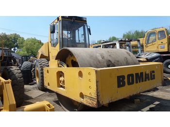 Compactor BOMAG BW225D: picture 1