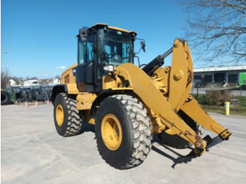 CAT 926M - Wheel loader: picture 2