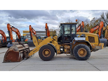 Wheel loader CATERPILLAR 938M