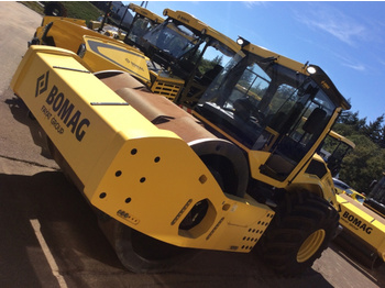 Compactor Bomag BW226DI-5