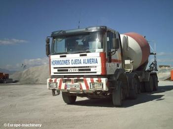 IVECO MP340 - Concrete mixer truck