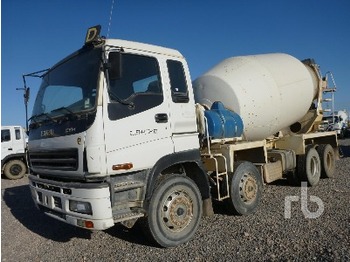 Isuzu CYH51S 8X4 - Concrete mixer truck