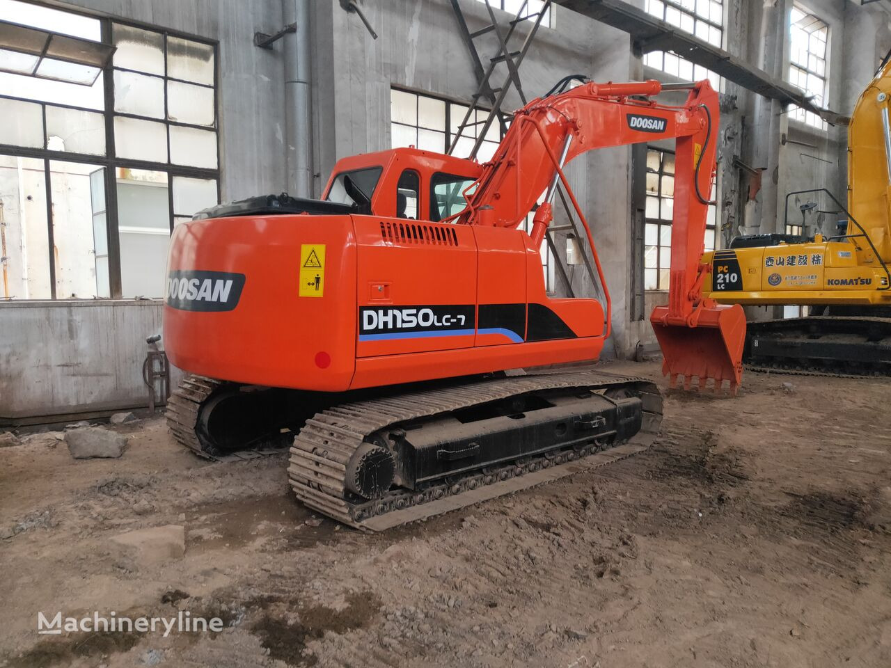 Crawler excavator Doosan DH150LC-7: picture 6