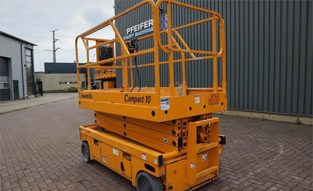 Scissor lift Haulotte COMPACT 10 Electric, 10m Working Height, 450kg Cap: picture 8