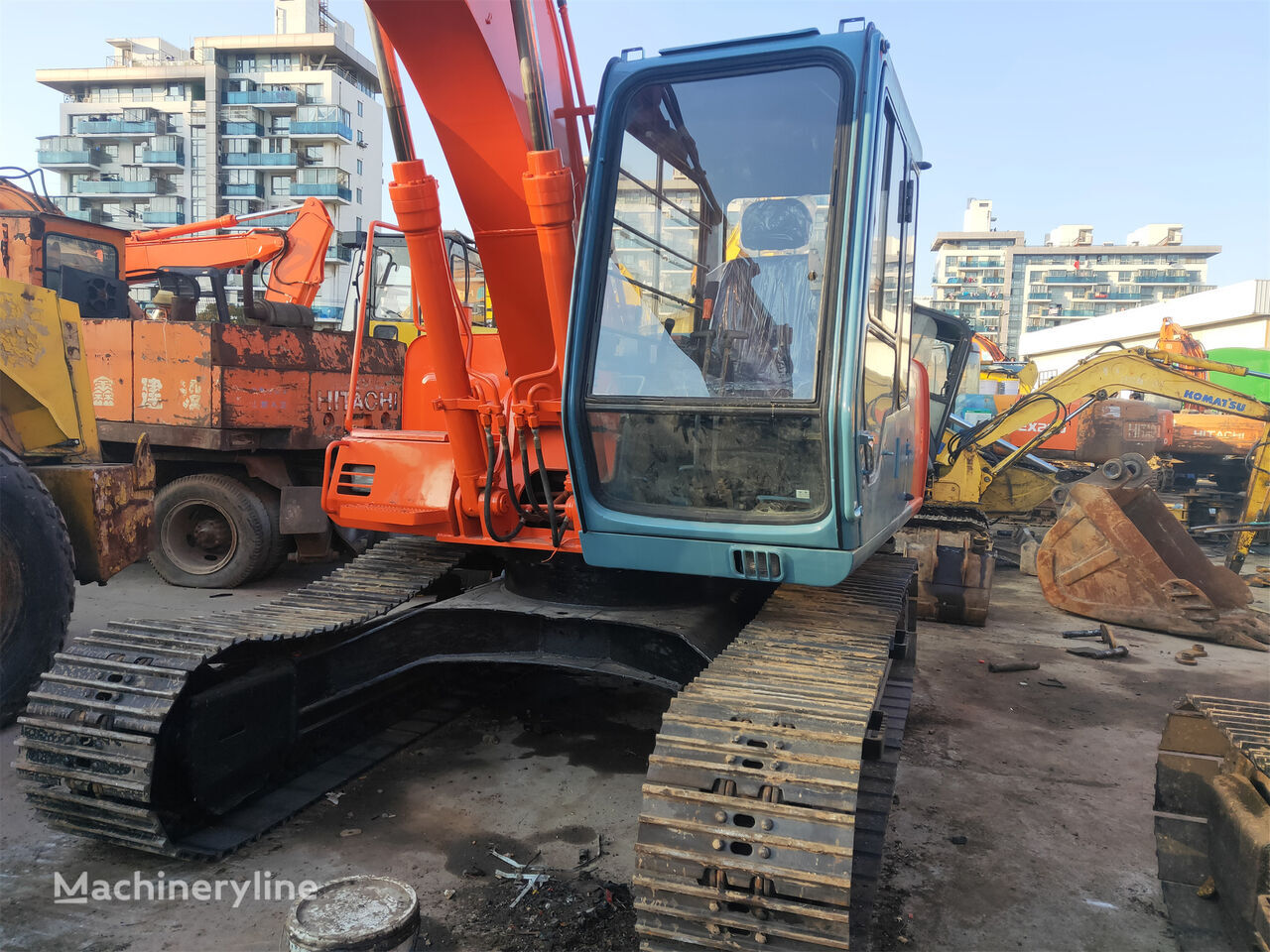 Crawler excavator Hitachi EX120-3: picture 5
