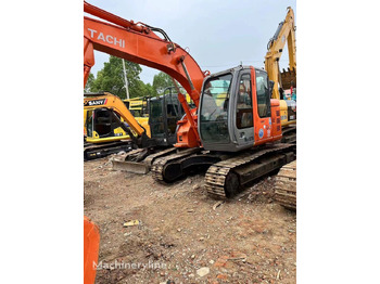 Crawler excavator Hitachi ZX135: picture 5