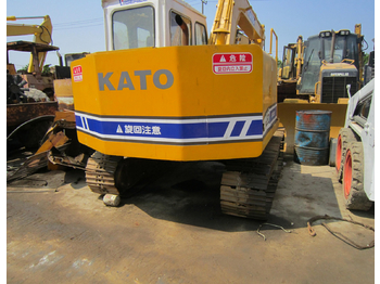 Crawler excavator KATO HD250: picture 1